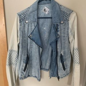 Volcom denim jacket ✨